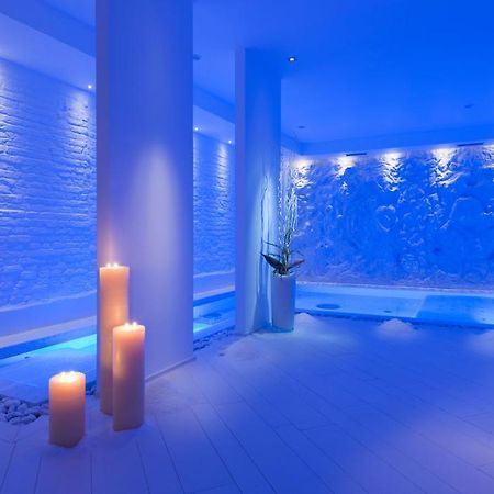 Hotel Regina Elena 57 & Oro Bianco Spa リミニ エクステリア 写真