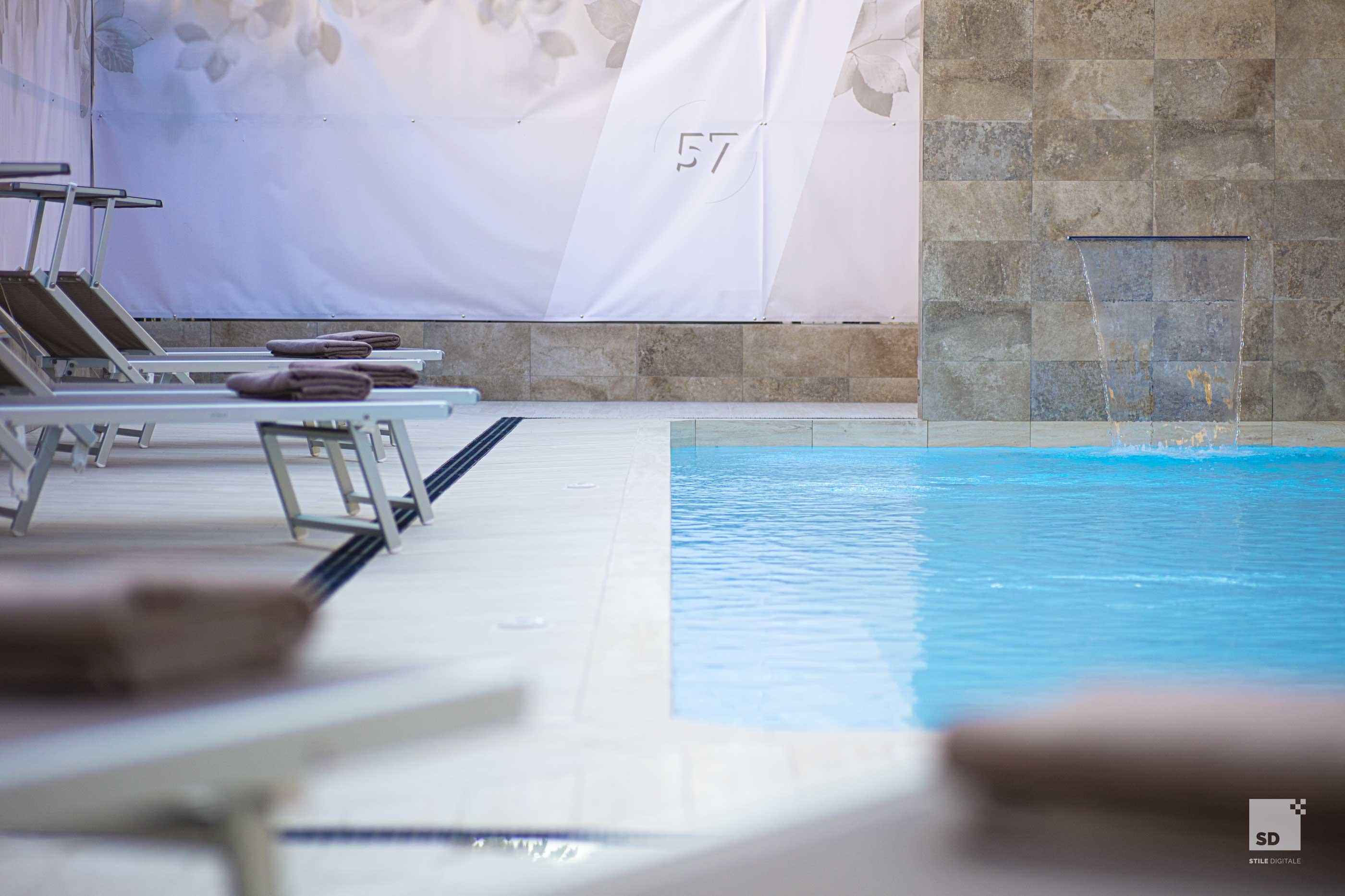 Hotel Regina Elena 57 & Oro Bianco Spa リミニ エクステリア 写真
