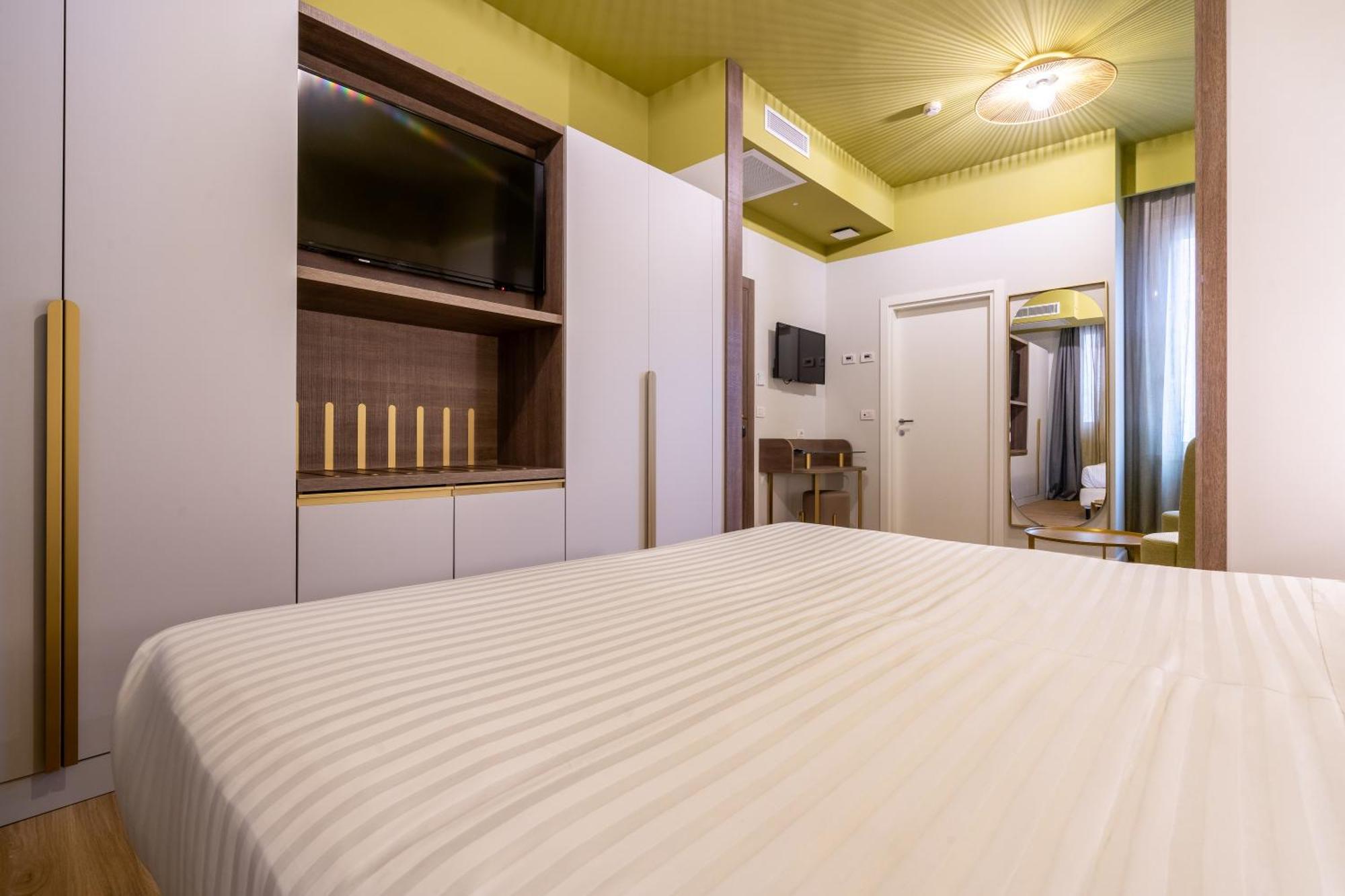 Hotel Regina Elena 57 & Oro Bianco Spa リミニ エクステリア 写真